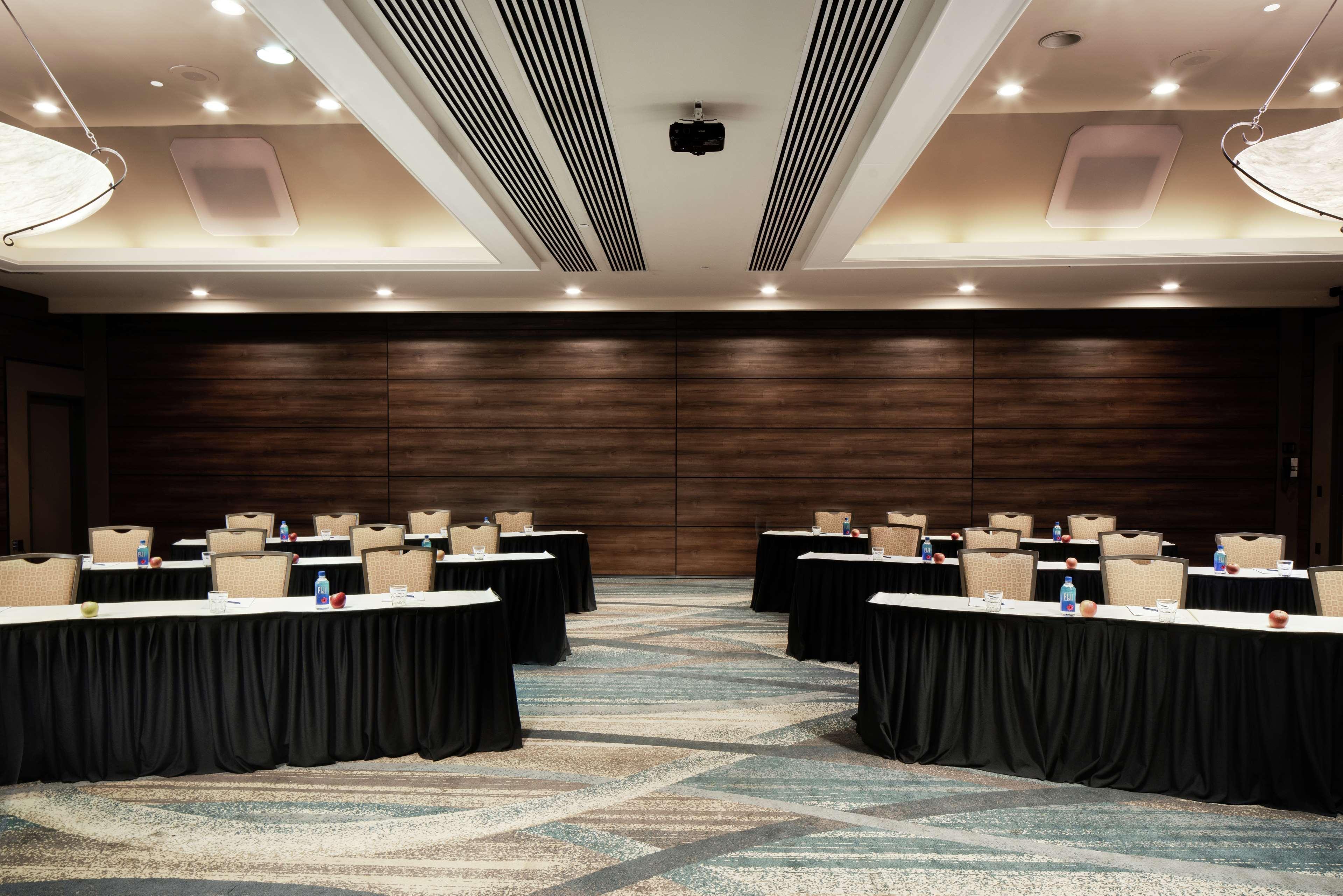 Hotel Doubletree By Hilton Monrovia - Pasadena Area Esterno foto