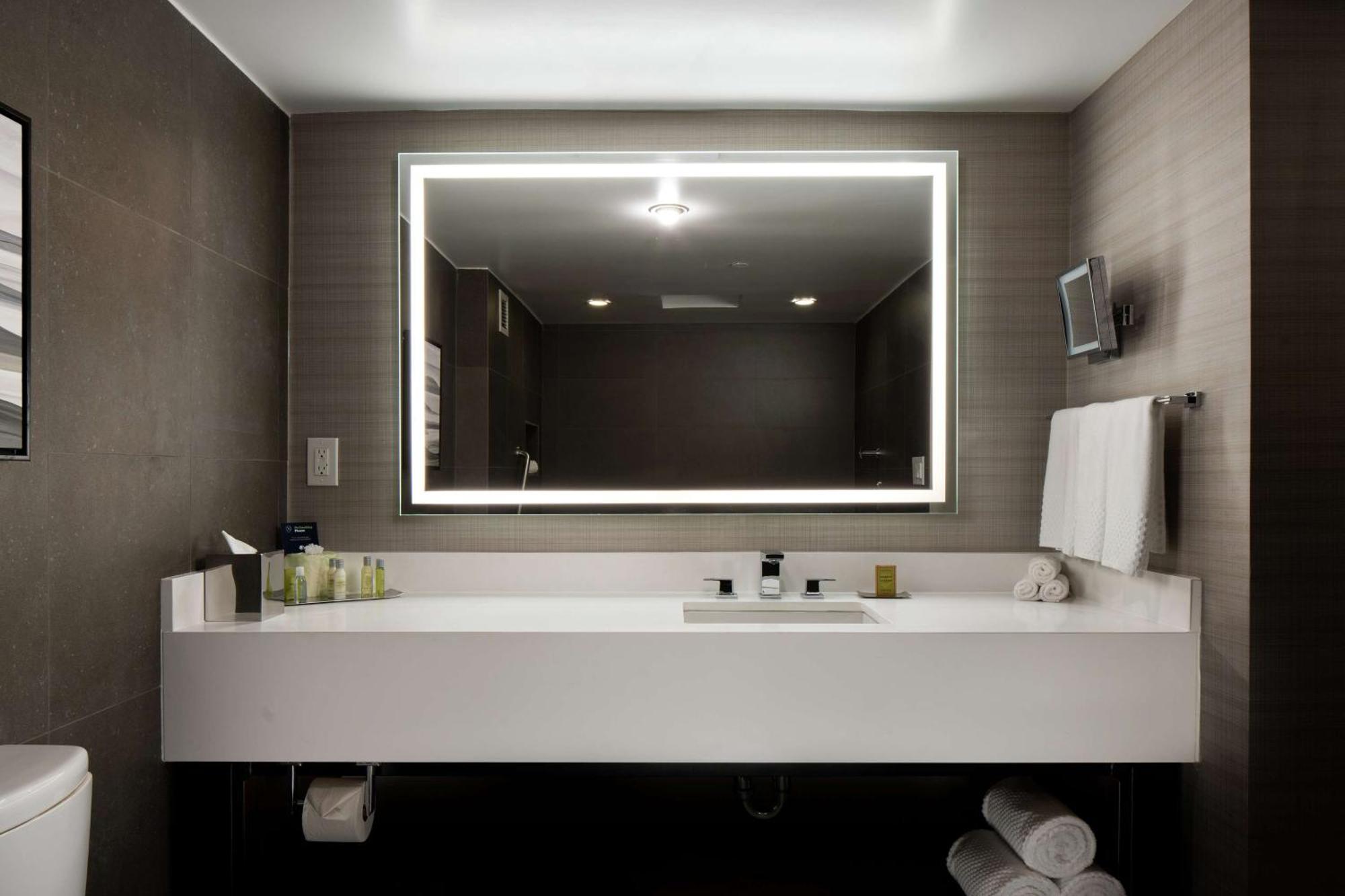 Hotel Doubletree By Hilton Monrovia - Pasadena Area Esterno foto